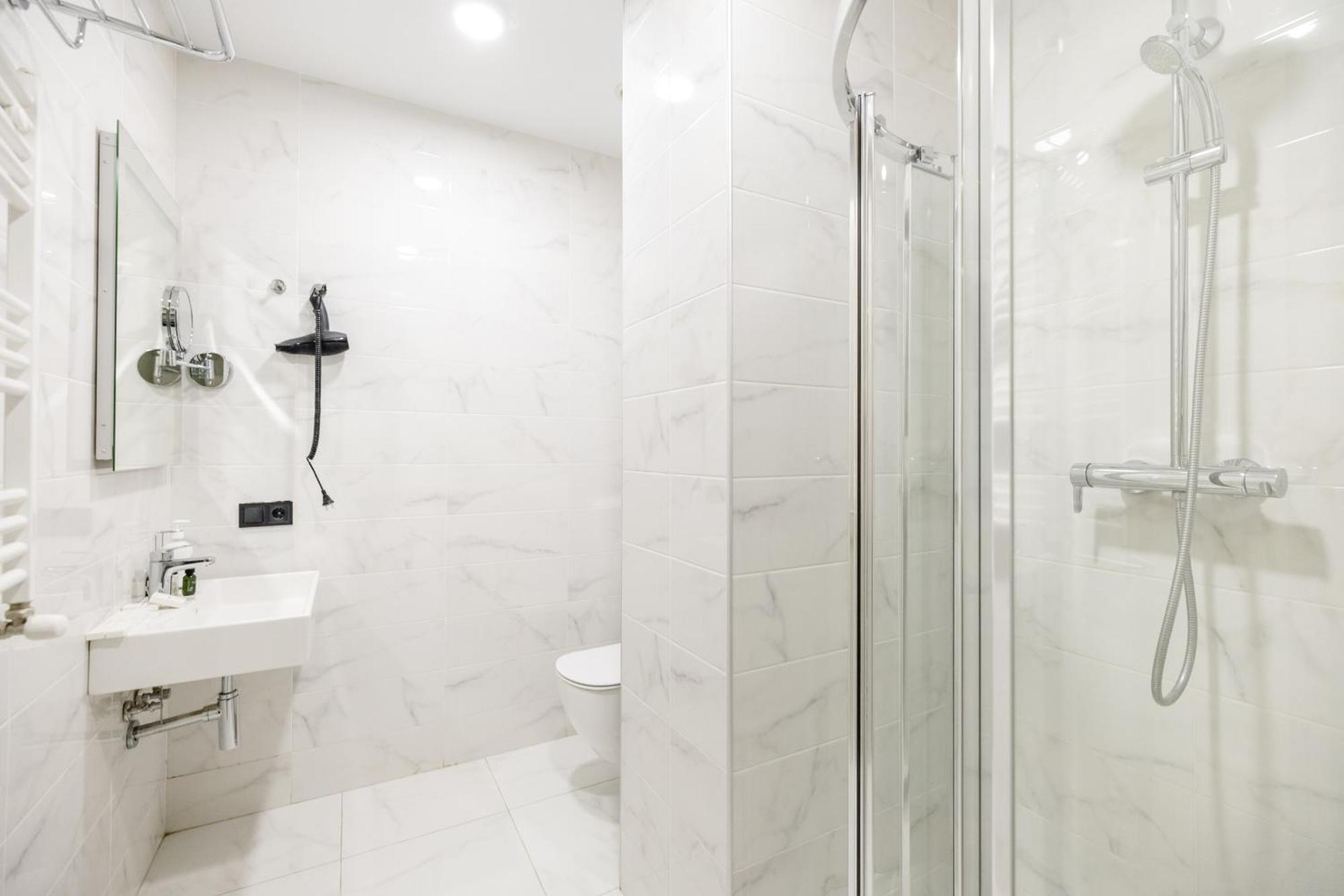 Brosse Garden Hotel Tbilisi Ruang foto