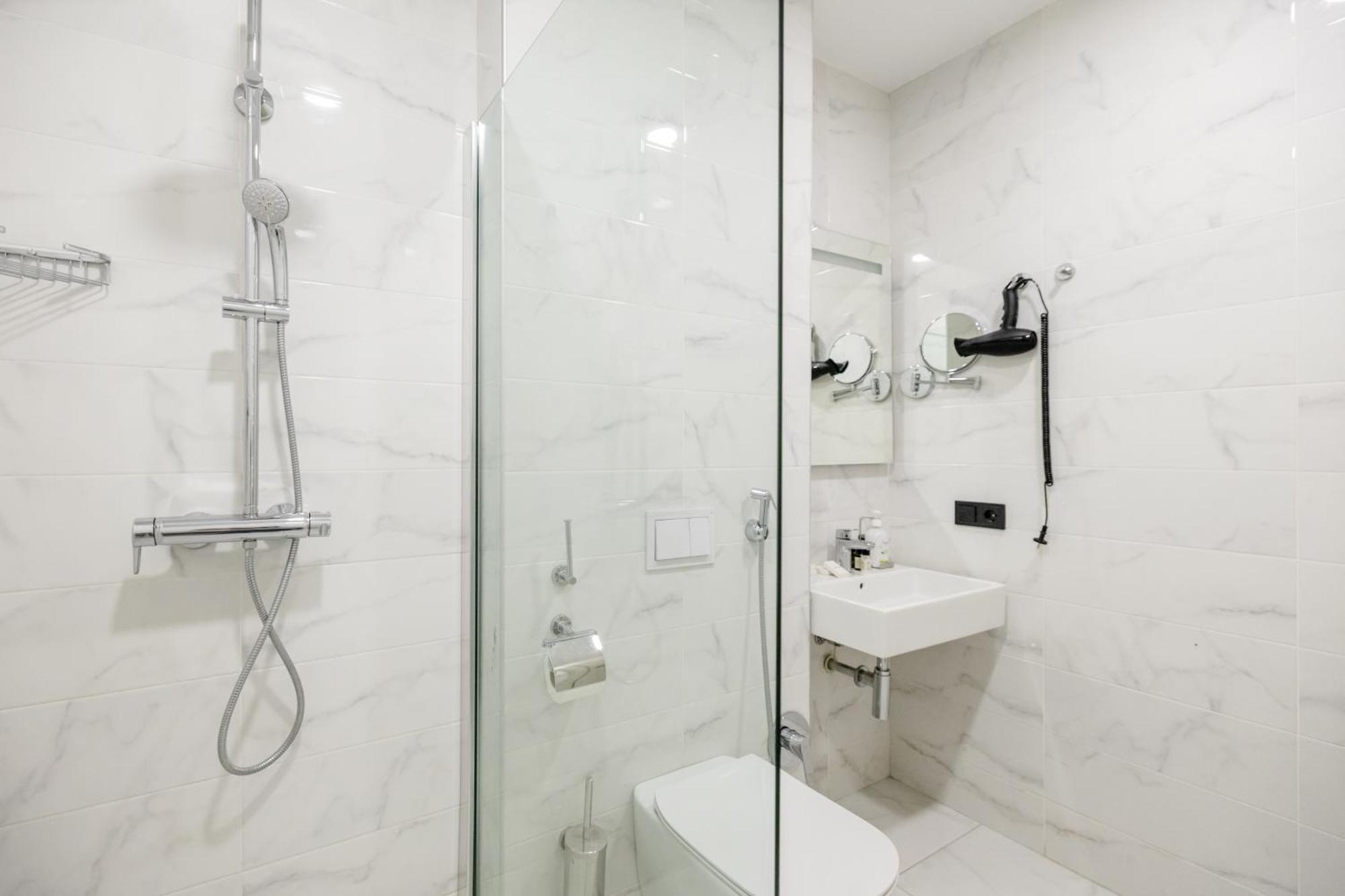 Brosse Garden Hotel Tbilisi Ruang foto