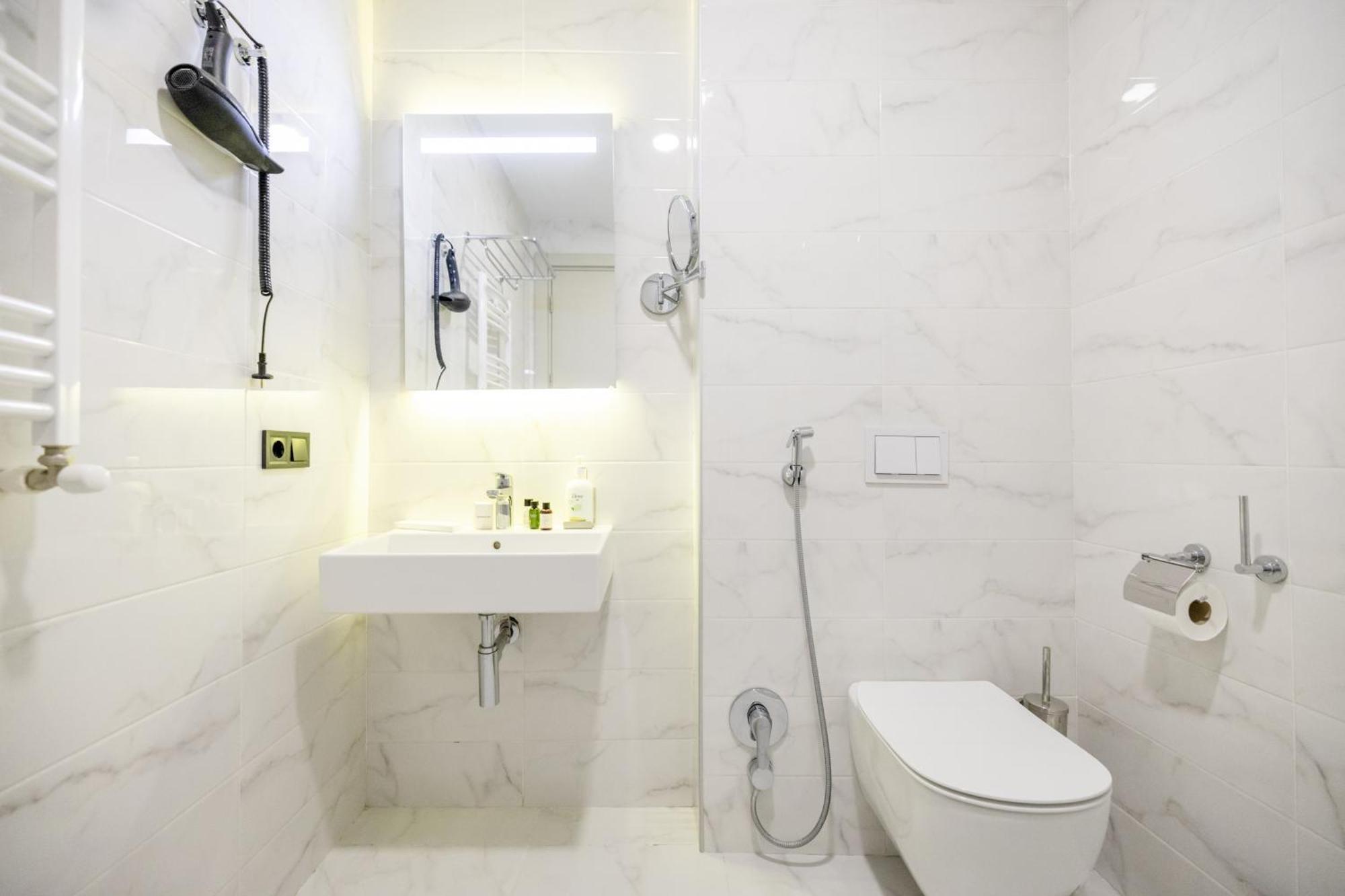 Brosse Garden Hotel Tbilisi Ruang foto